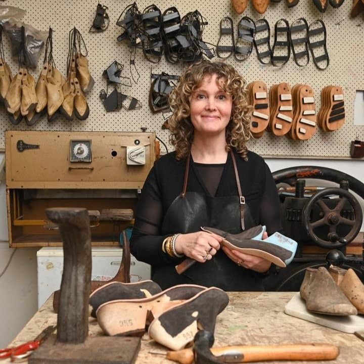 SHOE TALKS with EUGENIA NEAVE, image 1
